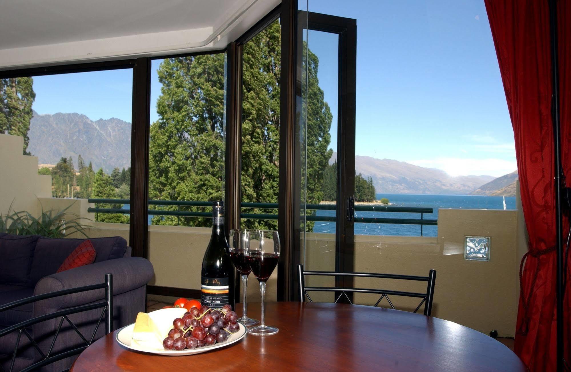 Lakefront Apartments,18 Lake Esplanade Road Queenstown Exterior photo